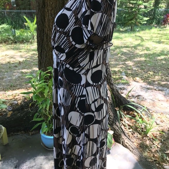 Connected Apparel Dress - Picture 3 of 6